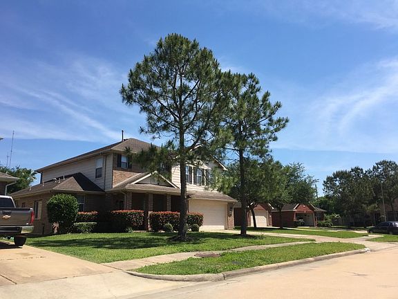 2nd image of 3214 Cumberland Ct