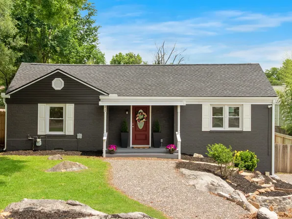 210 Juniper Ave, Alcoa, TN 37701