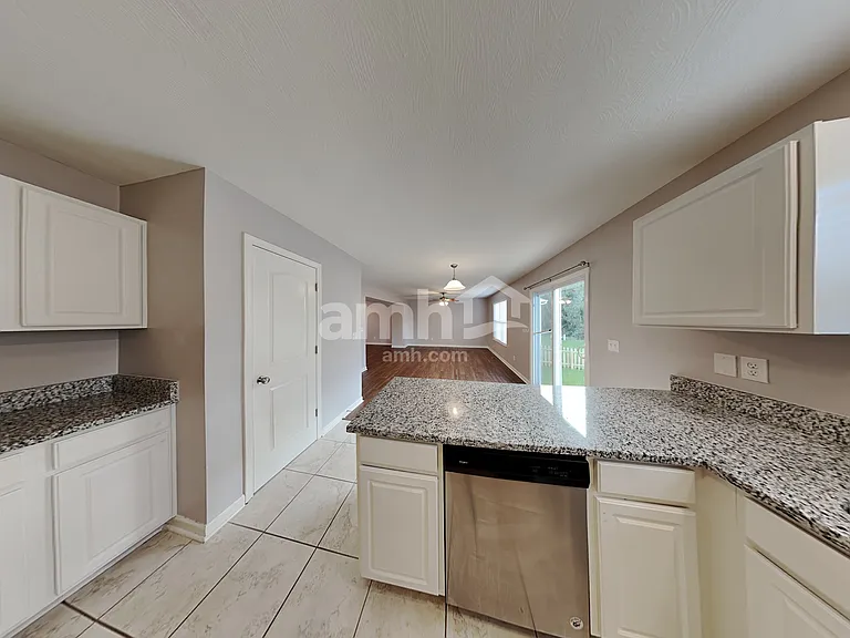 5499 Lehman Meadows Dr — Photo 4