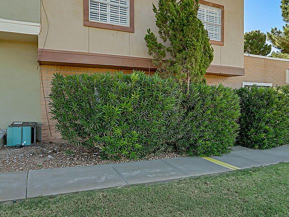 3rd image of 227 Montego Bay Dr