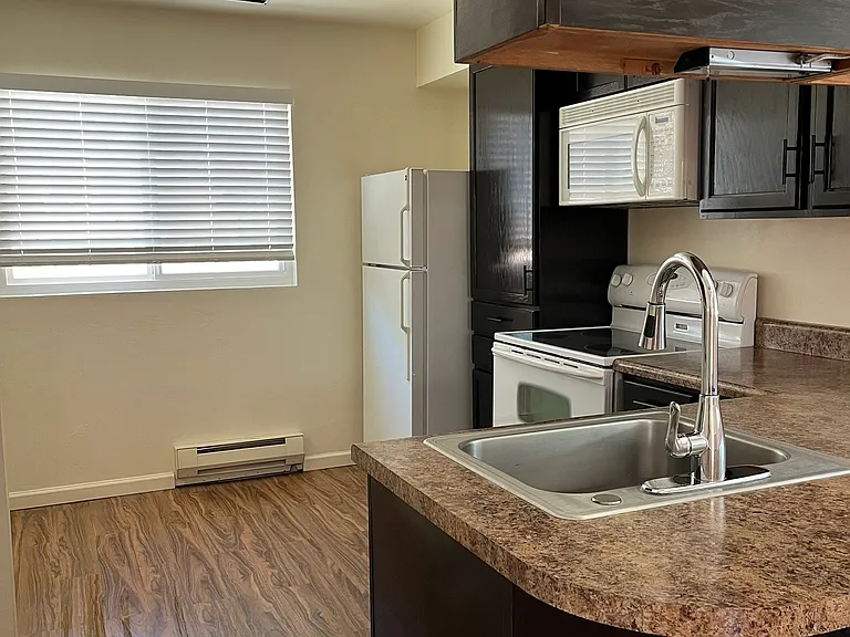 828 Lincoln Ave #1 — Photo 8