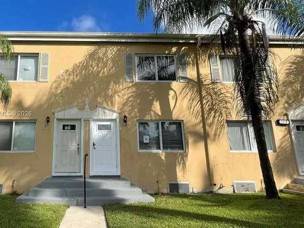 209 NW 84th St #209, Miami, FL 33150