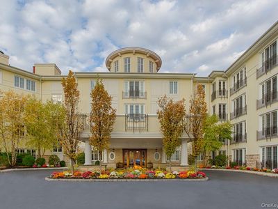 213 Trump Park #213, Shrub Oak, NY, 10588