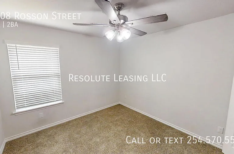 1908 Rosson St — Photo 13
