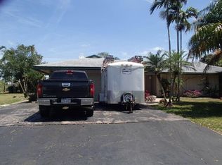 2430 SW 86th Ave, Davie, FL 33324