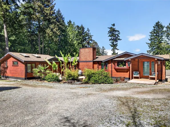 103 Greer Pl, Salt Spring Island, BC V8K 1A9