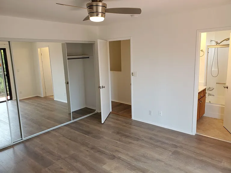 4031 McLaughlin Ave — Photo 14