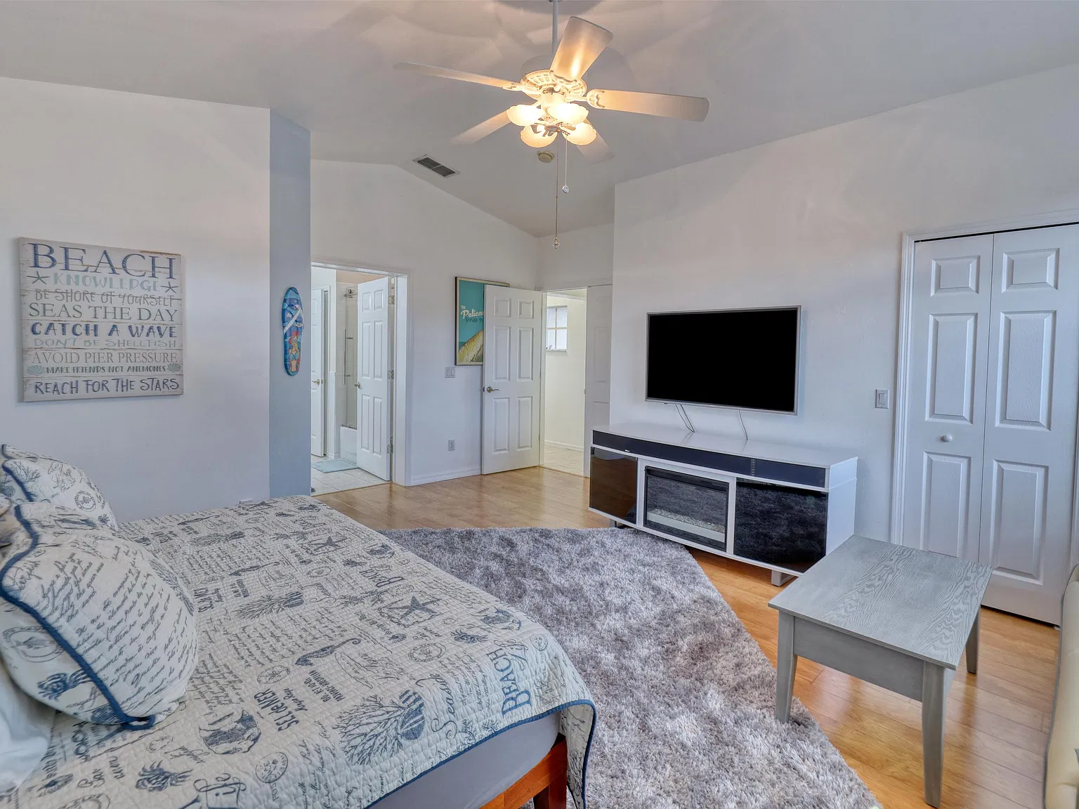 14561 Glen Cove Dr — Photo 3
