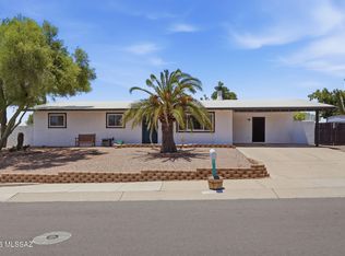 7425 N North Aire Ave, Tucson, AZ 85741