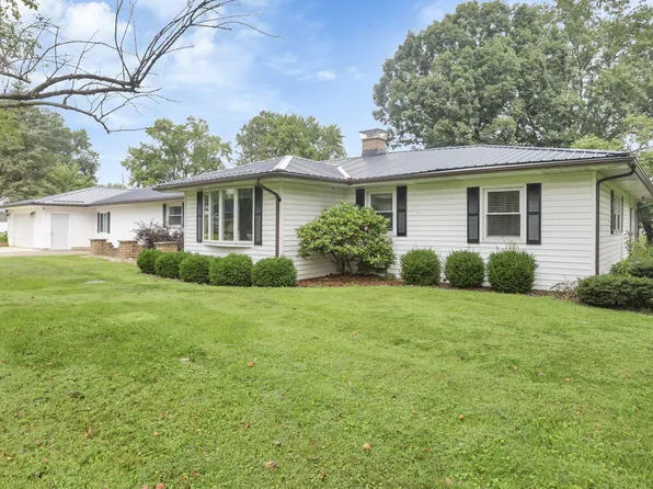 122 Wilshire Dr, Hebron, OH 43025