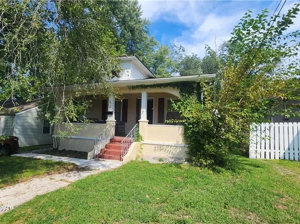813 N Crysler Ave, Independence, MO 64050