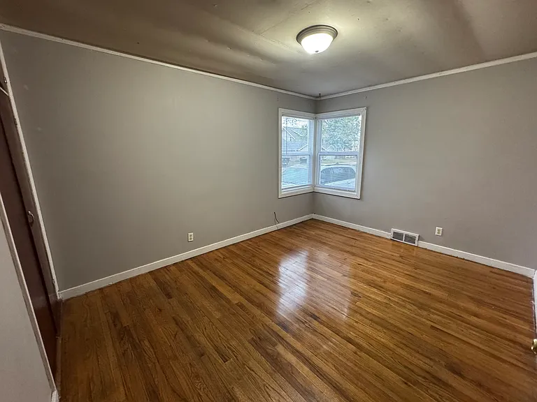 701 W 24th St #1 — Photo 12