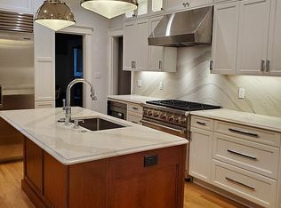 281 Tappan St #1, Brookline, MA 02445