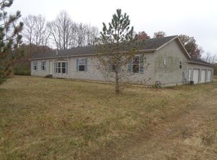 122 West St, Kipton, OH 44049