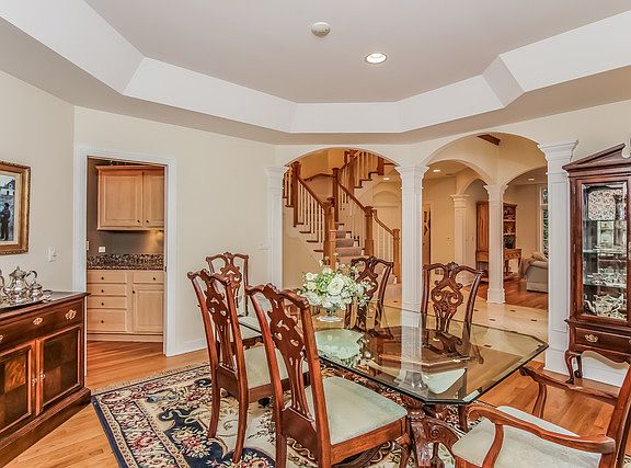 4th image of 7064 Lauren Ct