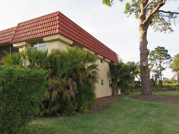 2nd image of 203 Rubens Dr APT D
