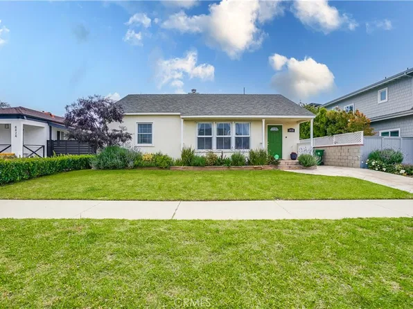 8428 Holy Cross Pl, Los Angeles, CA 90045