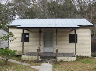 910 Pine St, Starke, FL 32091