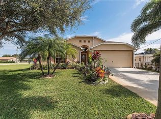 4596 W Alhambra Cir, Naples, FL 34103