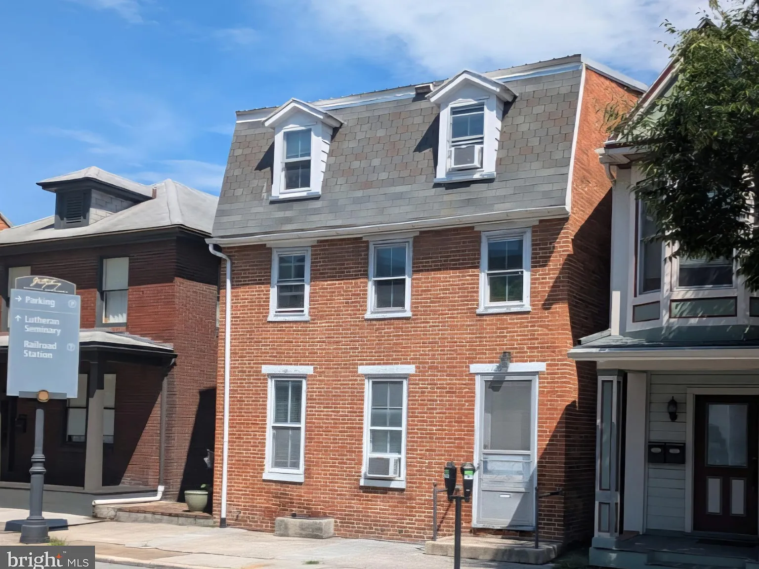 1 bed, 3696 sqft, $950 — Photo 1