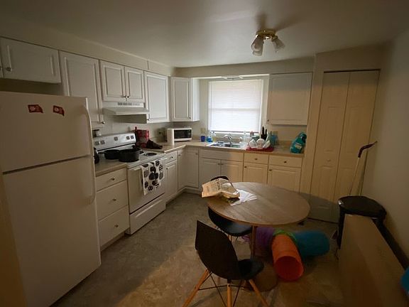 4th image of 1214 N Grant St #2