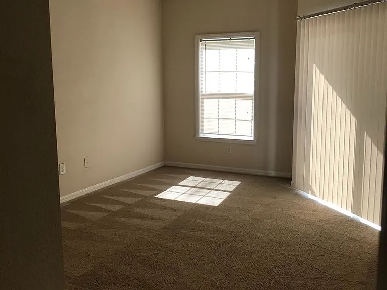 3589 Conroy Rd — Photo 7