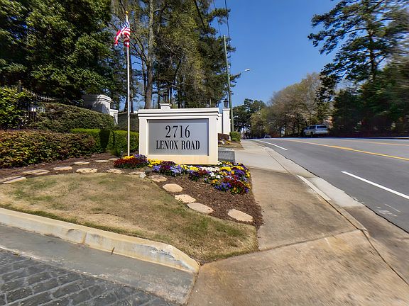 2nd image of 2716 Lenox Rd NE