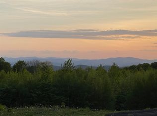 90 Sawyer Hill Rd, Tunbridge, VT 05077