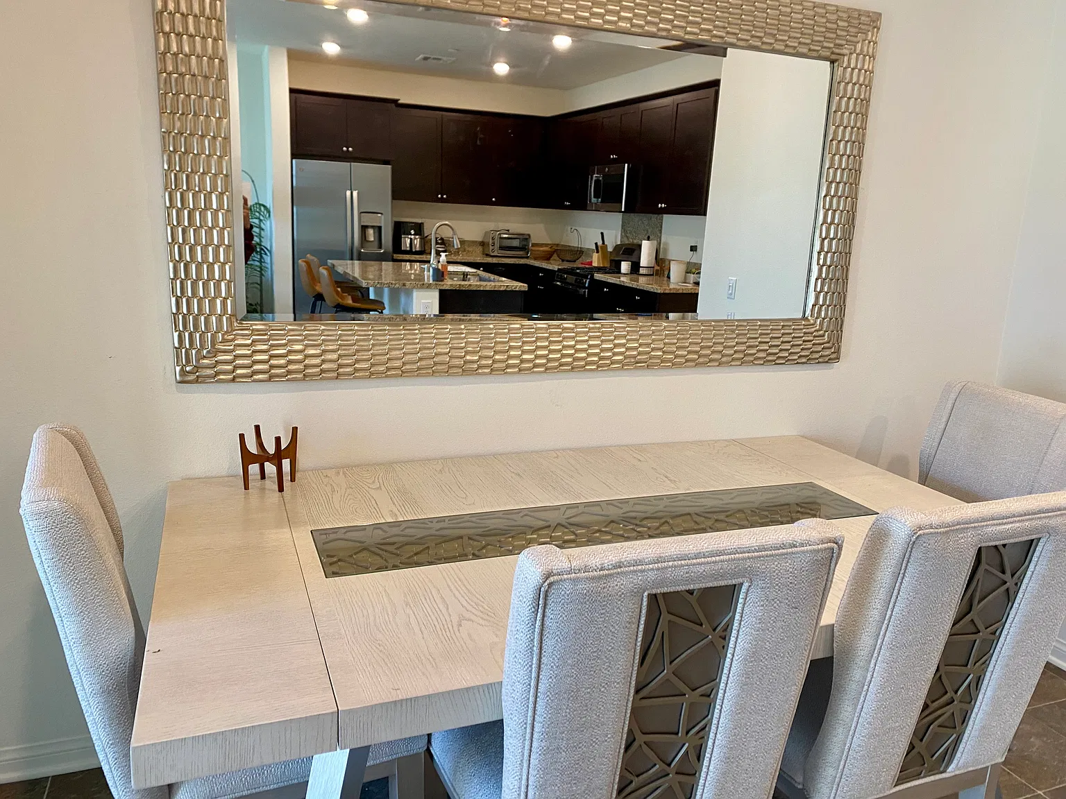 2 bed, 2.5 bath, 1392 sqft, $3,299 — Photo 4