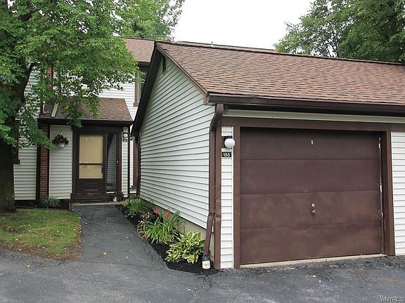 2nd image of 155 Charlesgate Cir