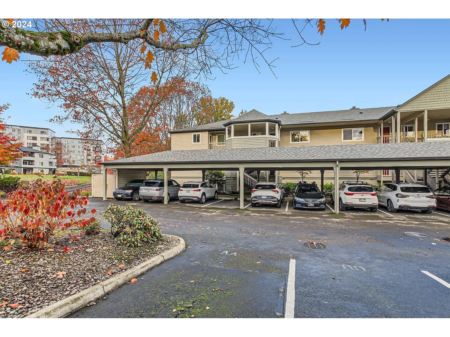 5110 S Landing Dr Unit 302 photo 1