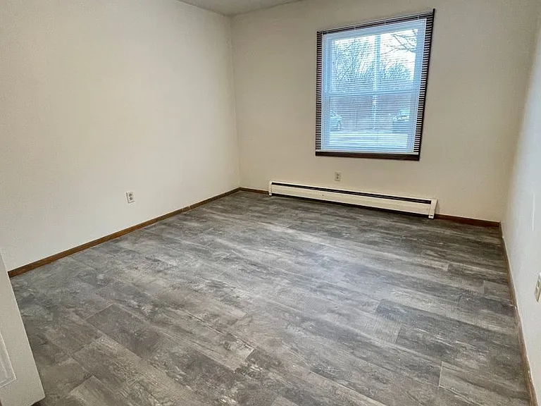 1524 E Providence Ave — Photo 9