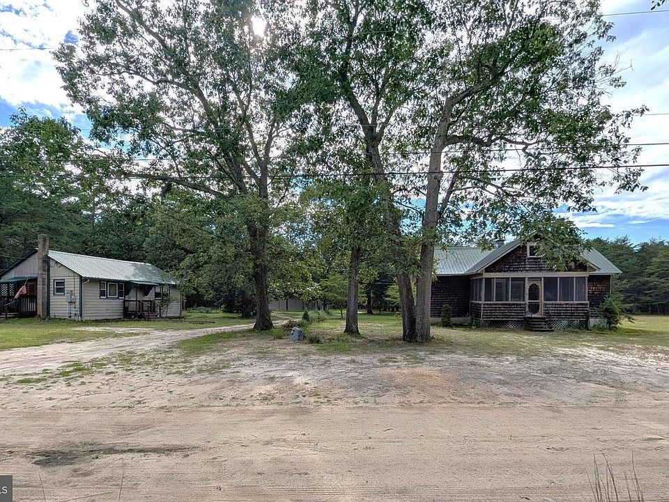 1st image of 7 Beebe Ln #9