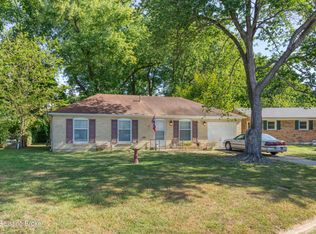 5205 Benson Ct, Louisville, KY 40272