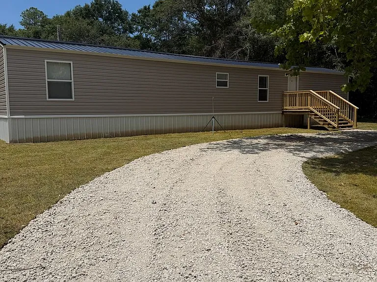 6958 Alfred Rd — Photo 3
