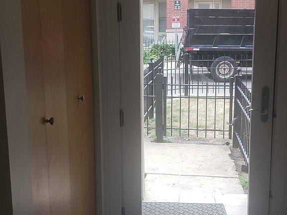 2nd image of 334 N Jefferson St Unit C