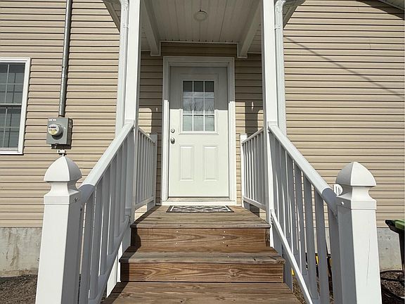 3rd image of 340 Jones Keeney Rd