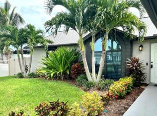 2137 SE 18th Ave, Cape Coral, FL 33990