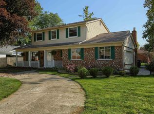 2162 Cumberland Dr, Troy, MI 48085