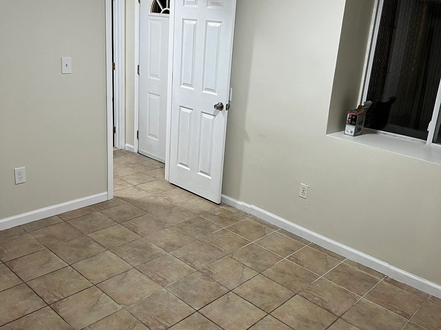 36 Mersereau Ave — Photo 4