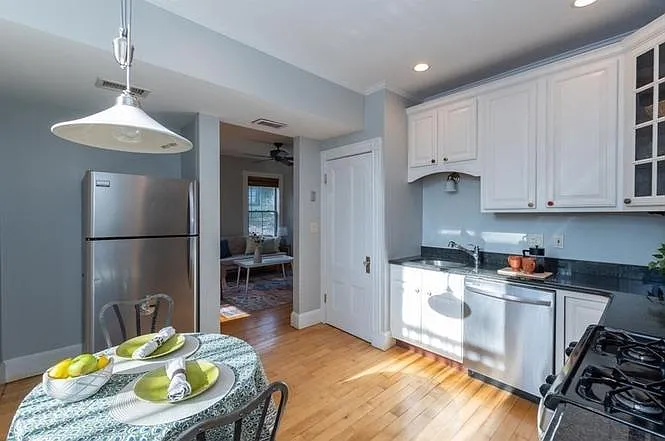 46 Eustis St #4 — Photo 6