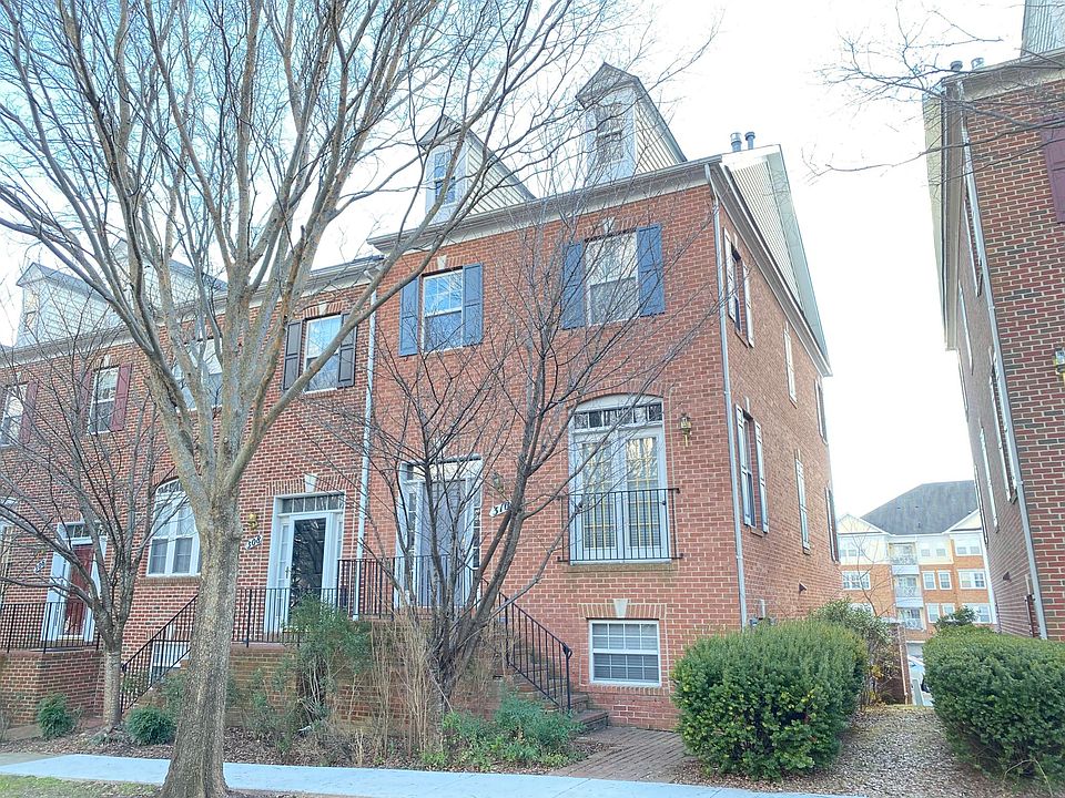 1st image of 310 Garden View Sq