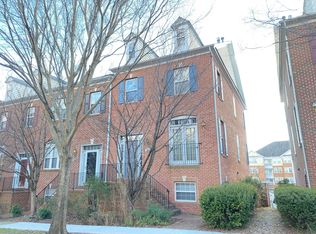 310 Garden View Sq, Rockville, MD 20850