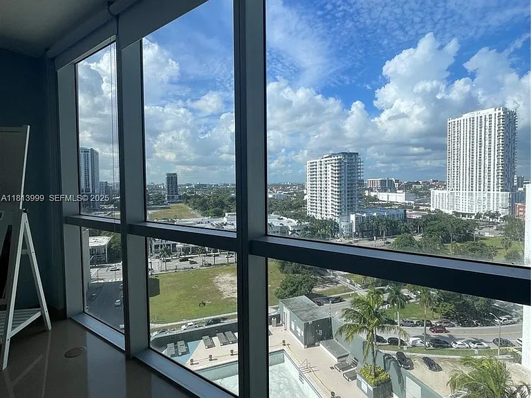 1750 N Bayshore Dr #15F — Photo 7
