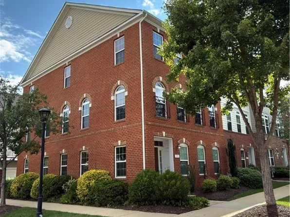 1901 Liesfeld Pkwy, Glen Allen, VA 23060