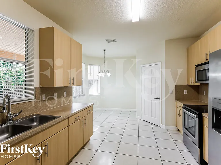 11912 SW 126th Ln — Photo 8
