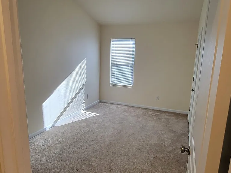 6824 Creft Cir — Photo 14