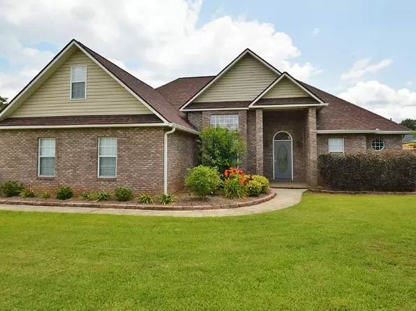 306 Jasmine Way, Bonaire, GA 31005