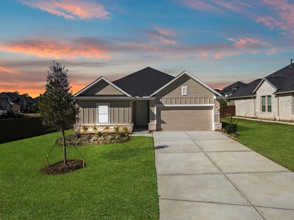 12015 Moonlight Path Dr, Conroe, TX 77304