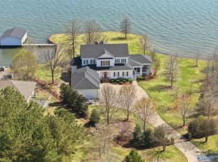 1310 Buck Island Dr, Guntersville, AL 35976
